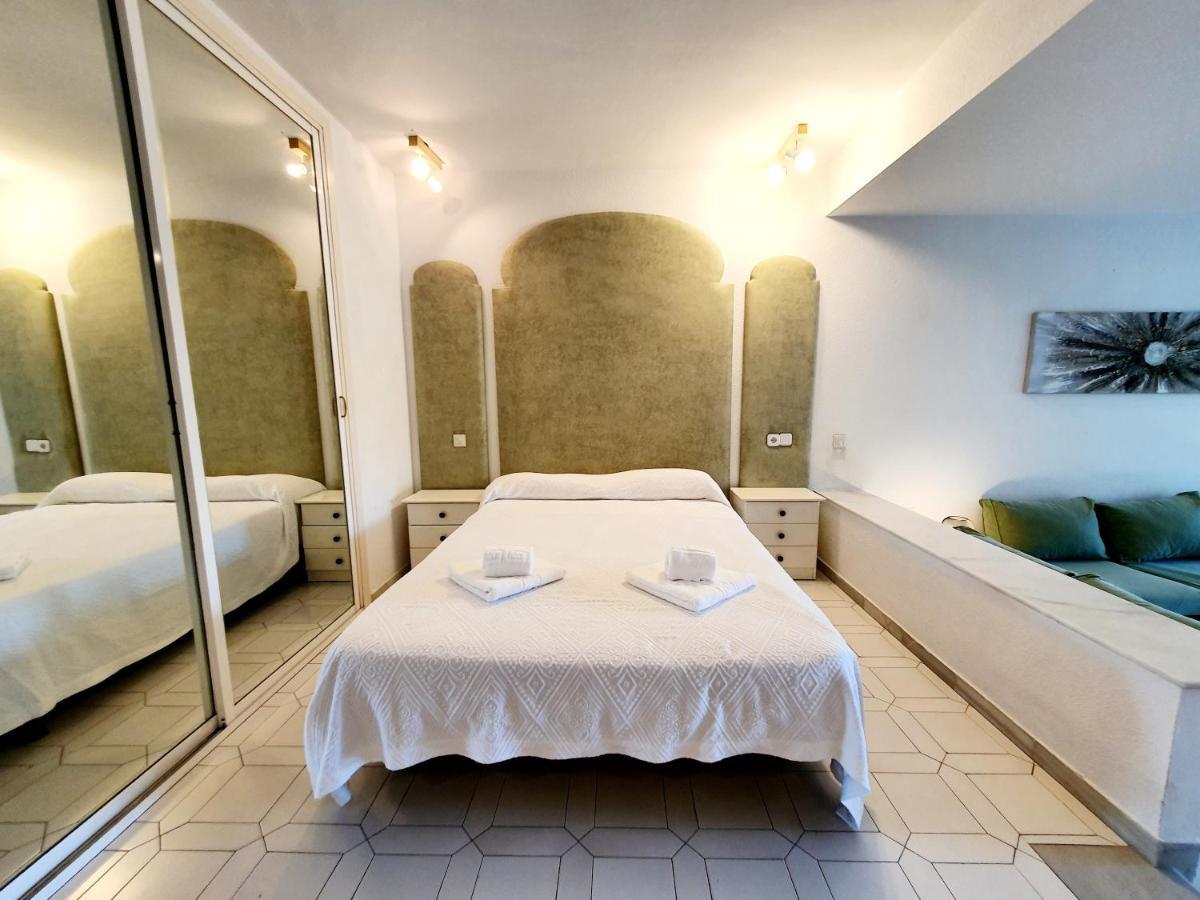 Miraflores Town Studio Sitio de Calahonda Екстер'єр фото