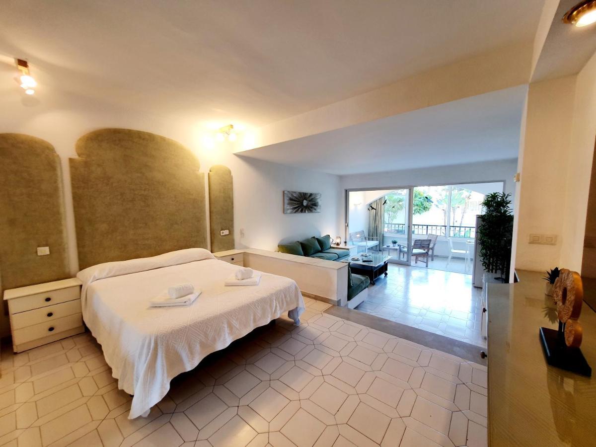 Miraflores Town Studio Sitio de Calahonda Екстер'єр фото